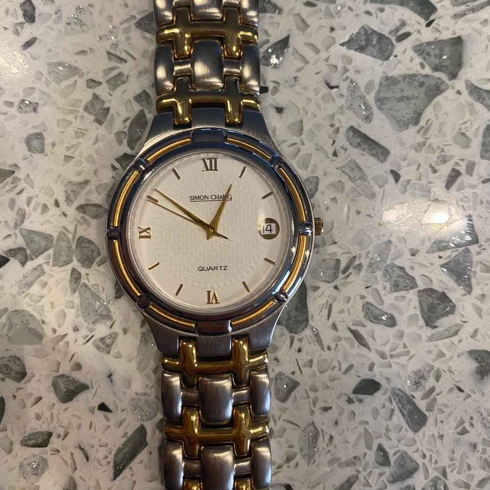 NWT UNISEX SIMON CHANGE WATCH🎁